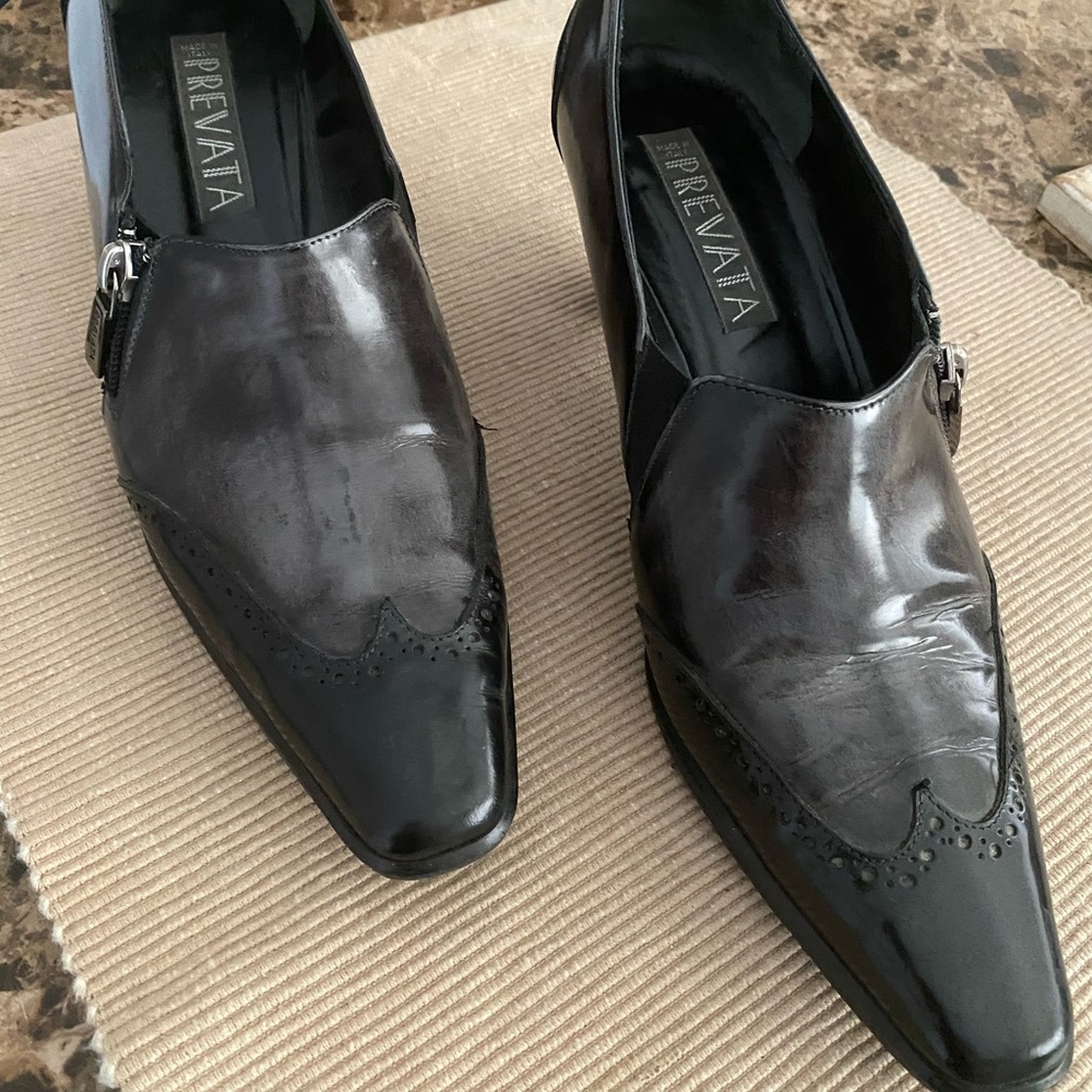 Dress shoes by Prevata